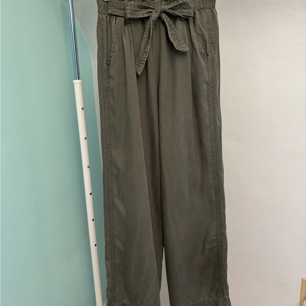 Knox Rose Sage Green Pants